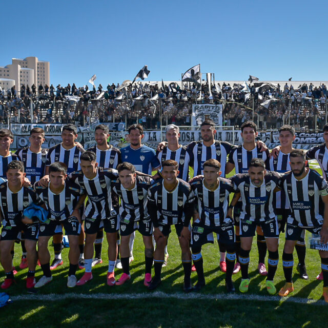 HISTÓRICA GOLEADA Y CLASIFICACIÓN DEL ALBINEGRO
